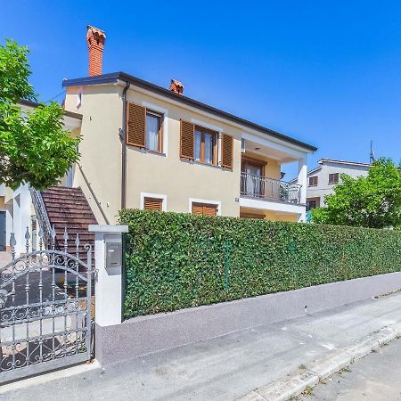 Rino Apartment Porec Exterior photo