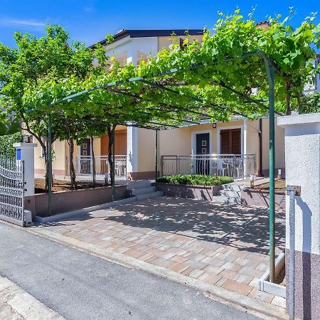 Rino Apartment Porec Exterior photo